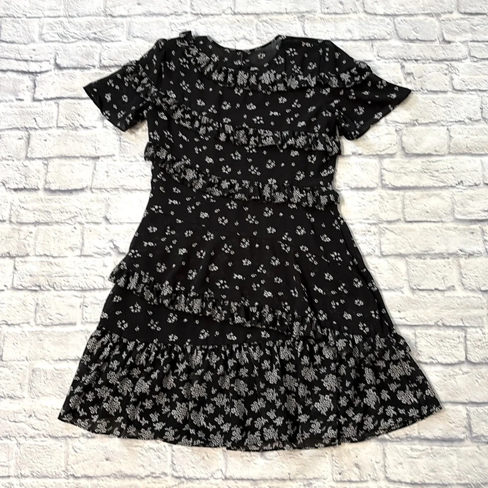 Michael Kors Floral Tiered Ruffle Dress Short Sleeve Black and White Size 6
